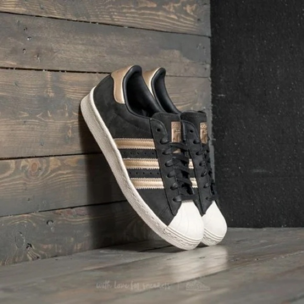 Adidas Black and Gold Sneakers RARE superstar SOLD OUT